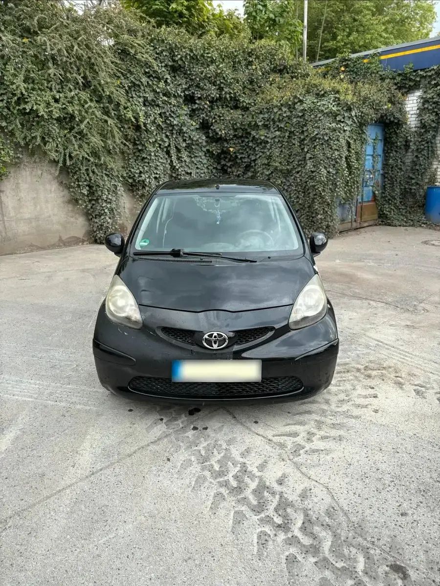 Gebraucht Toyota Aygo 68 PS (50 kW) 2007 Schwarz Kleinwagen