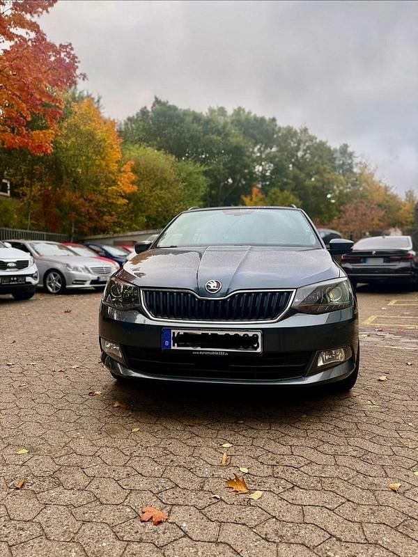 Gebraucht Skoda Fabia 90 PS (66 kW) 2015 Grau Kombi