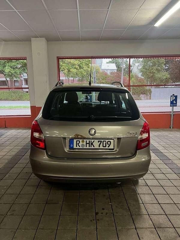 Gebraucht 2011 Skoda Fabia Classic Kleinwagen | 3.300 € (Guter Preis) - Bild 1/4