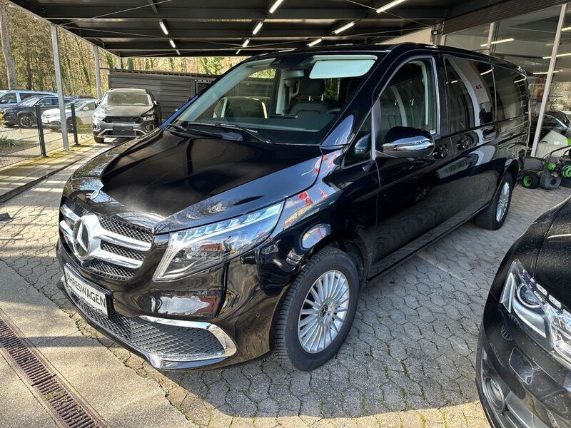 Gebraucht Mercedes V300 237 PS (174 kW) 2023 Schwarz Van / Kleinbus