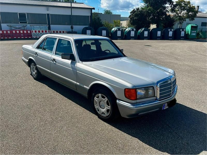Silber Gebraucht 1988 Mercedes 260 SE Limousine | 9.900 € - Bild 1/4