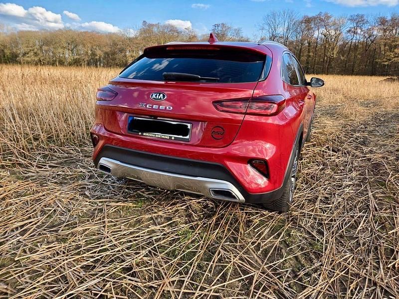 Gebraucht Kia XCeed Spirit 136 PS (100 kW) 2020 Rot SUV