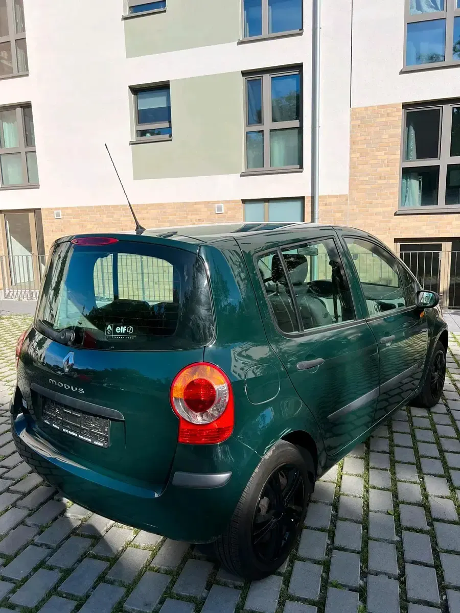 Gebraucht Renault Modus 75 PS (55 kW) 2004 Grün Van / Kleinbus