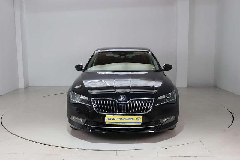 Gebraucht Skoda Superb Style 150 PS (110 kW) 2015 Schwarz Limousine
