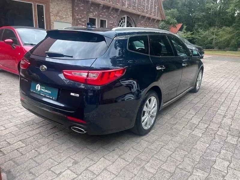 Gebraucht Kia Optima Vision 141 PS (103 kW) 2017 Blau Kombi