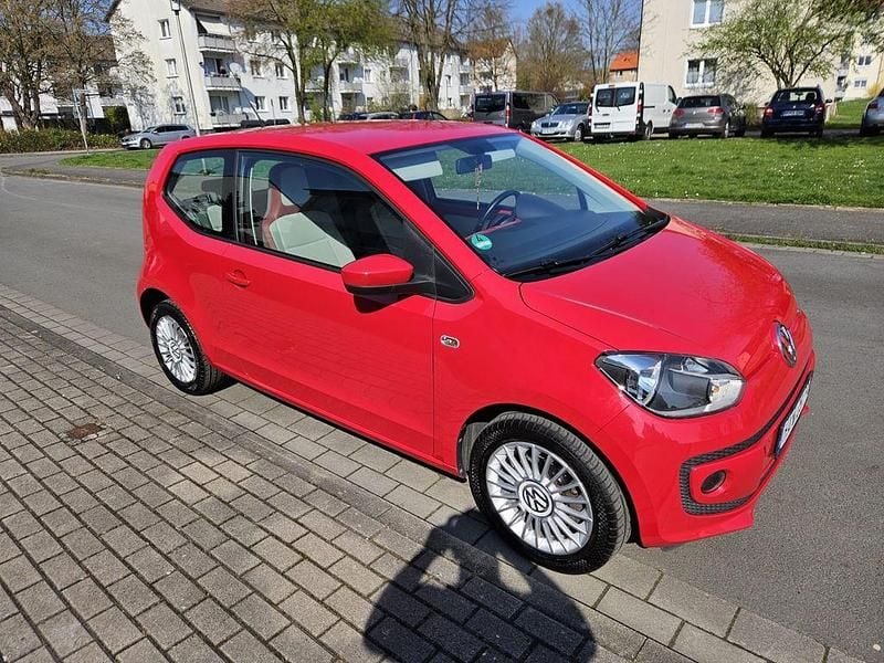 Gebraucht VW up! 60 PS (44 kW) 2013 Rot Kleinwagen