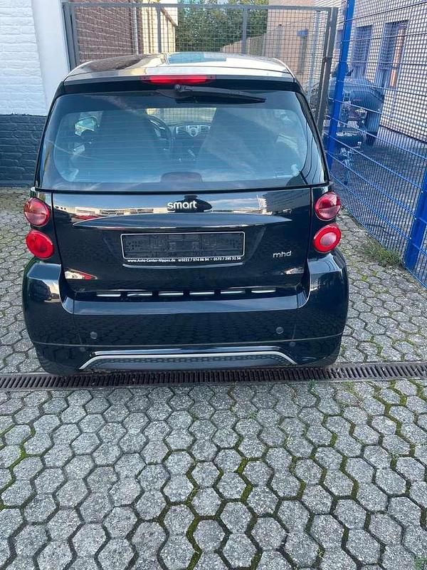 Gebraucht Smart ForTwo Coupé 71 PS (52 kW) 2014 Schwarz Coupé