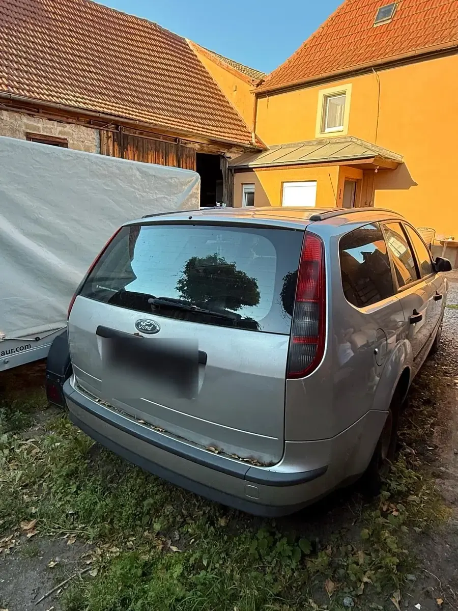 Gebraucht Ford Focus 109 PS (80 kW) 2007 Silber Kombi