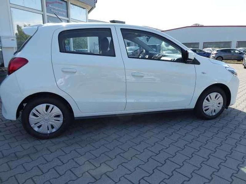 Gebraucht Mitsubishi Space Star Select 71 PS (52 kW) 2024 Islandweiß Limousine