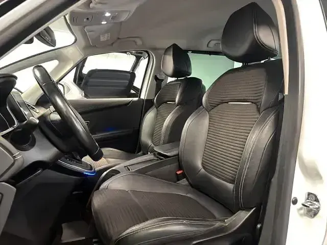 Gebraucht Renault Grand Scénic IV Bose Edition 159 PS (116 kW) 2020 Weiß Van / Kleinbus