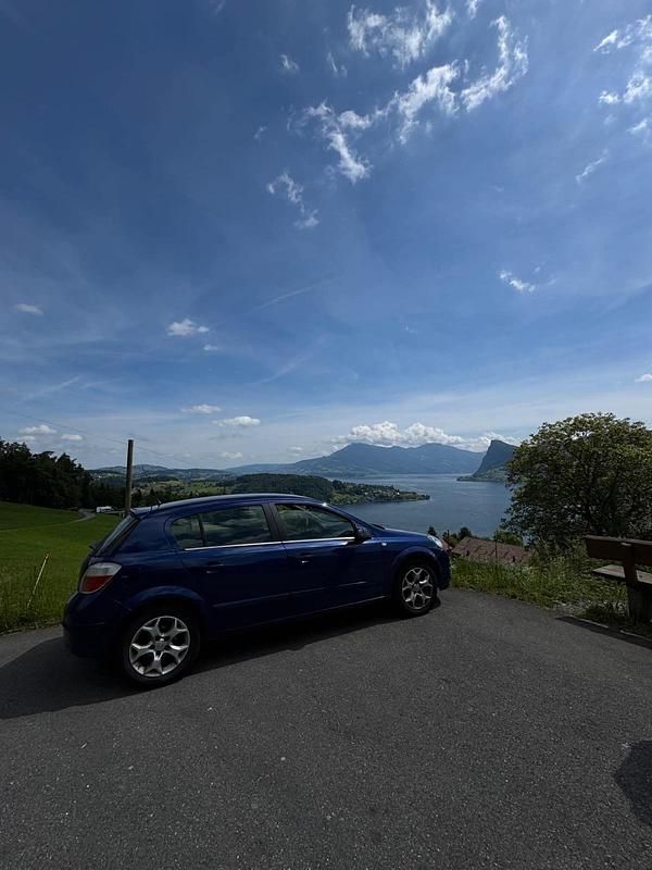 Usata Opel Astra 2005 Marrone Utilitaria