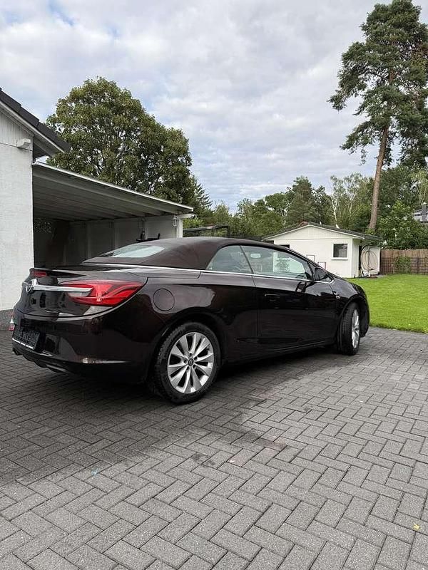 Gebraucht Opel Cascada Innovation 165 PS (121 kW) 2014 Cabrio