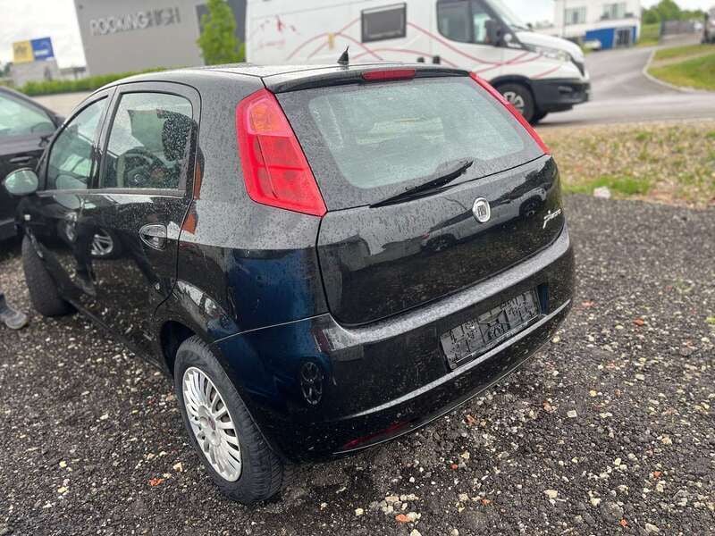 Schwarz Gebraucht 2008 Fiat Punto Classica Kleinwagen | 901 € (Superpreis) - Bild 1/4
