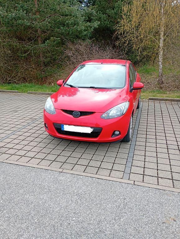 Second-hand Mazda 2 86 CP (63 kW) 2009 Roșu Hatchback