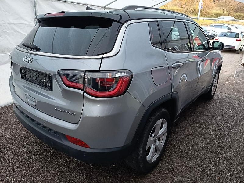 Occasion Jeep Compass Limited 140 ch (102 kW) 2018 Gris SUV