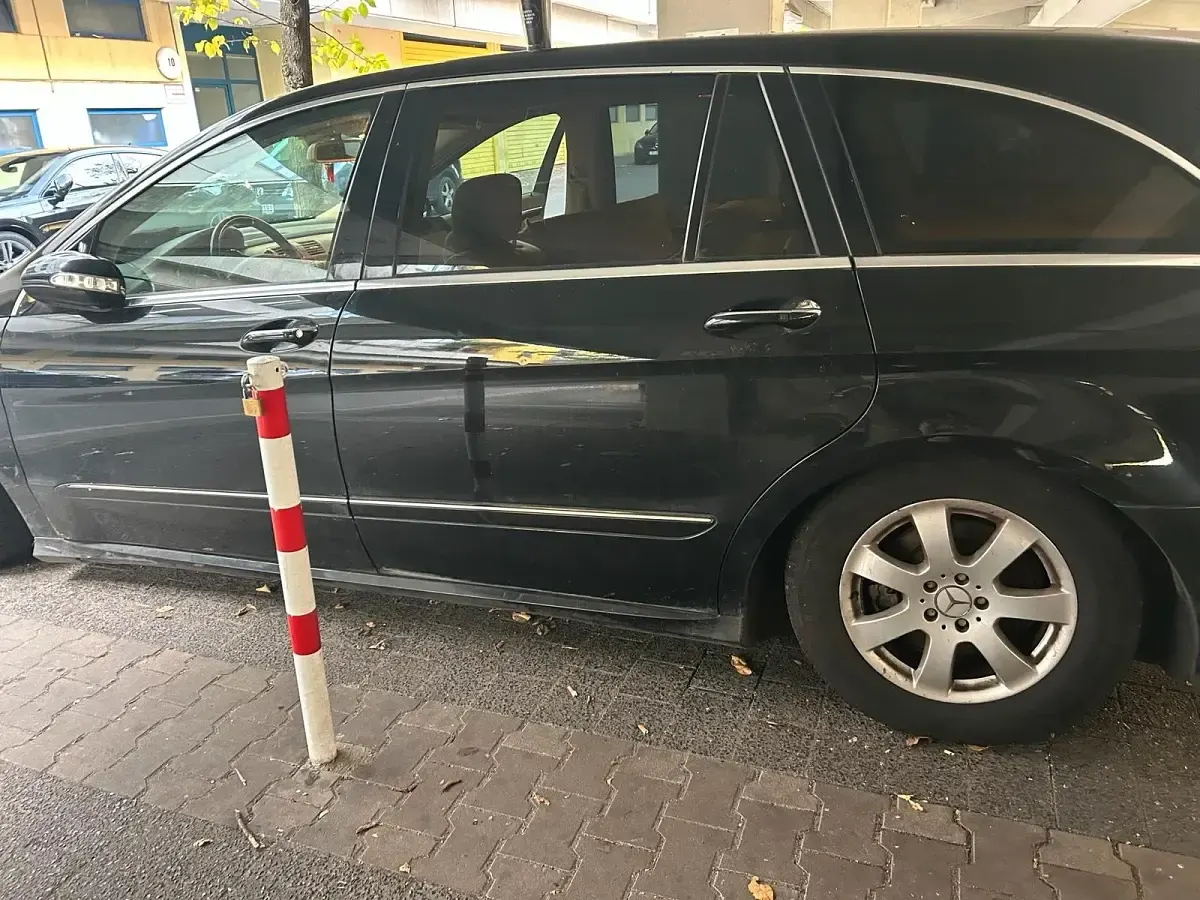 Gebraucht Mercedes R350 257 PS (189 kW) 2008 Schwarz Kombi