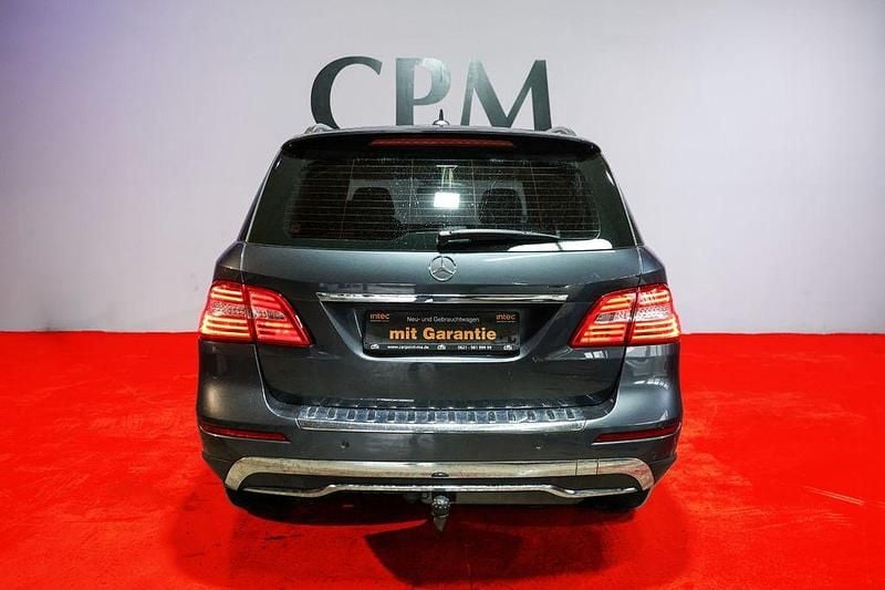Gebraucht Mercedes ML350 258 PS (189 kW) 2012 Grau SUV