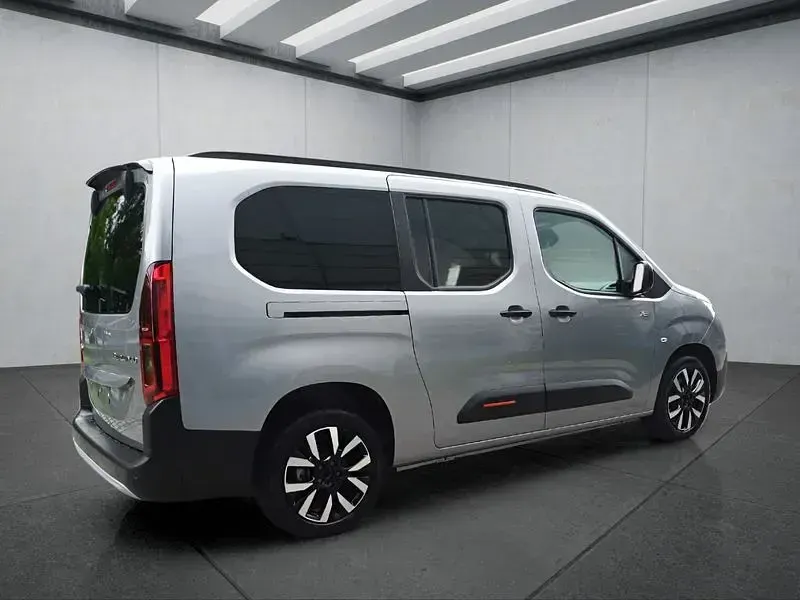 Neu Citroën Berlingo 131 PS (96 kW) 2025 Grau Van / Kleinbus