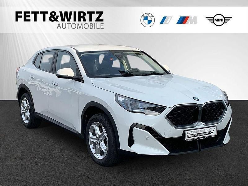Alpinweiss Gebraucht 2024 BMW X2 Shadowline SUV | 35.990 € (Superpreis) - Bild 1/3