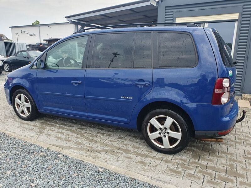 Gebraucht VW Touran United 109 PS (80 kW) 2008 Blau Van / Kleinbus