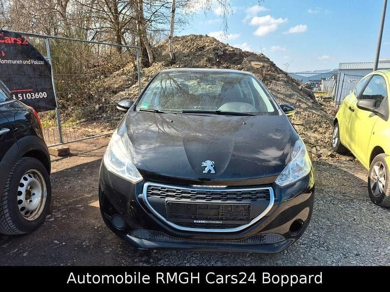 Gebraucht Peugeot 208 Active 82 PS (60 kW) 2014 Schwarz Kleinwagen