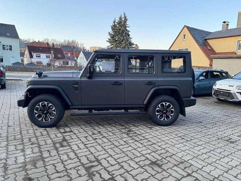 Neu BAW 212 166 PS (122 kW) 2026 Grau metallic SUV