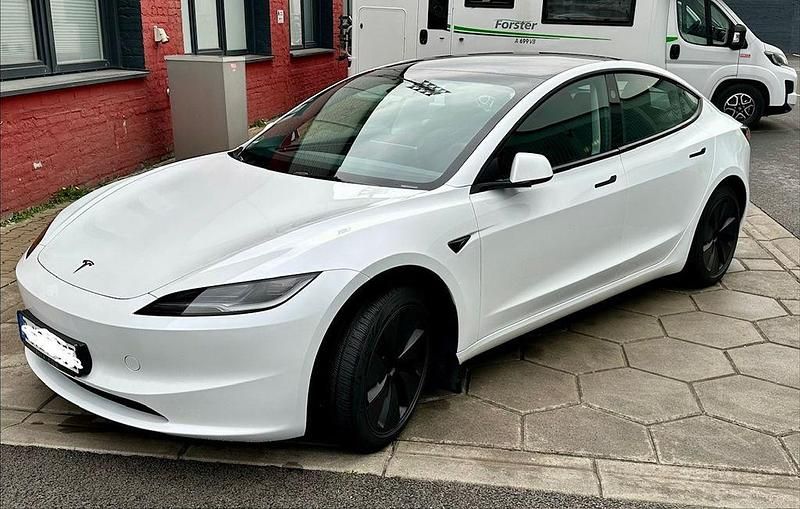 Gebraucht Tesla Model 3 Long Range AWD 366 kW (498 PS) 2023 Weiß Limousine