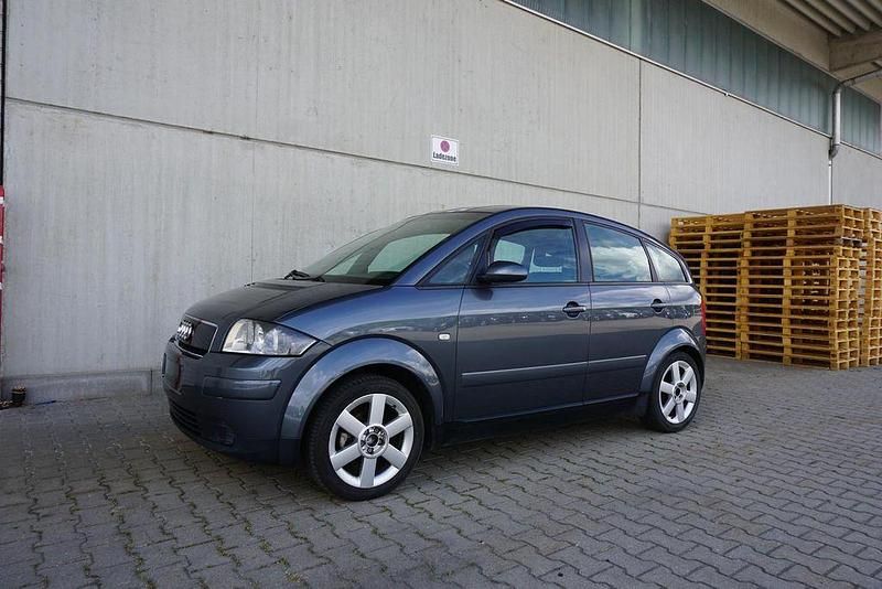Usata Audi A2 Design 75 CV (55 kW) 2002 Grigio Utilitaria
