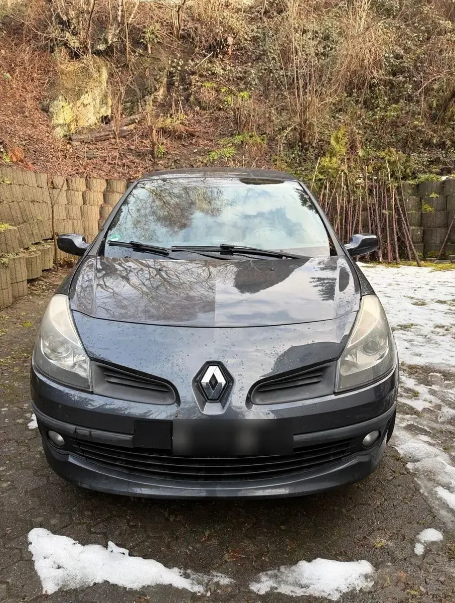 Gebraucht Renault Clio III 112 PS (82 kW) 2006 Grau Kleinwagen
