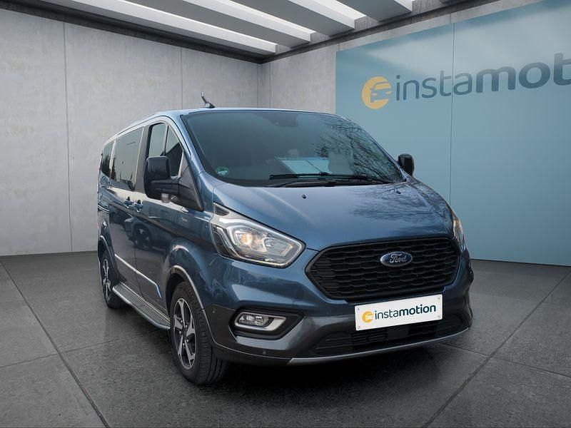 Blau Gebraucht 2022 Ford Tourneo Van / Kleinbus | 40.849 € (Fairer Preis) - Bild 1/4