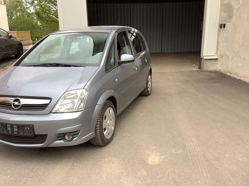 Gebraucht Opel Meriva Edition 105 PS (77 kW) 2006 Silber Van / Kleinbus