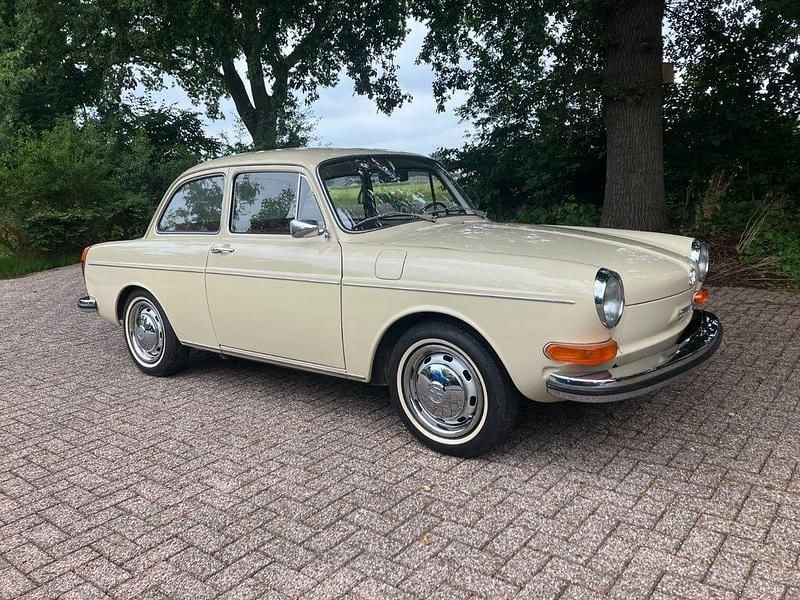 Beige Gebraucht 1972 VW Type 3 Limousine | 19.800 € - Bild 1/4