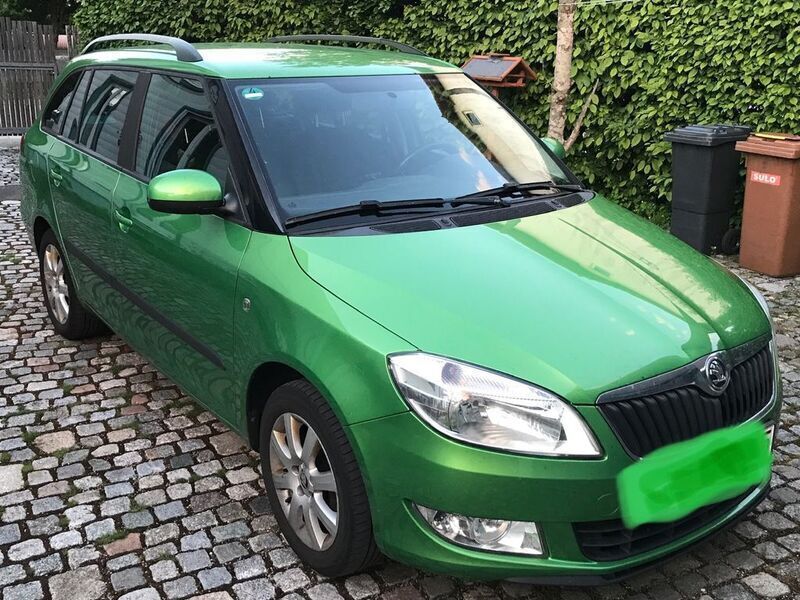 Grün Gebraucht 2013 Skoda Fabia Ambition Kombi | 2.950 € (Superpreis) - Bild 1/4