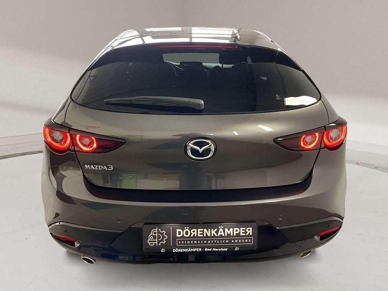 Neu Mazda 3 Exclusive-Line 140 PS (102 kW) 2026 Machine gray Limousine