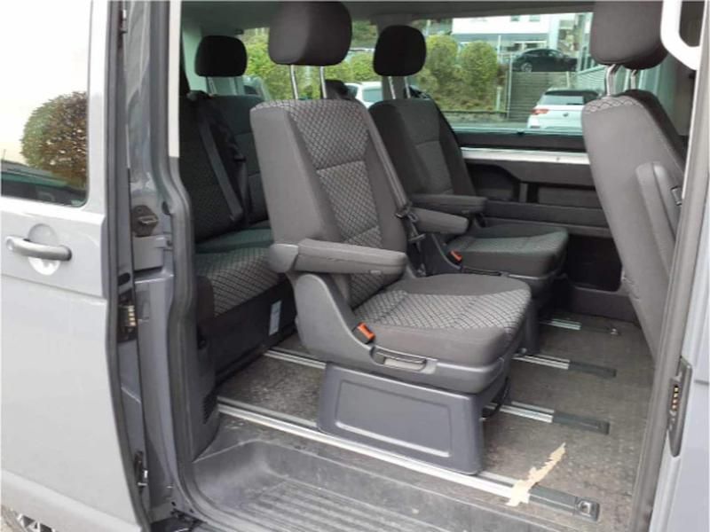 Gebraucht VW Multivan Trendline 150 PS (110 kW) 2021 Van