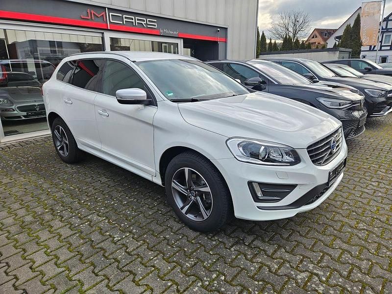 Gebraucht Volvo XC60 R-Design 181 PS (133 kW) 2015 Weiß SUV