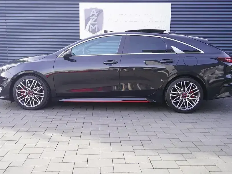 Second-hand Kia ProCeed GT GT 204 CP (150 kW) 2022 Negru Hatchback