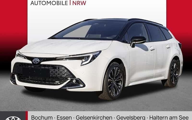 Weiß Gebraucht 2024 Toyota Corolla Comfort Kombi | 27.489 € (Fairer Preis) - Bild 1/4