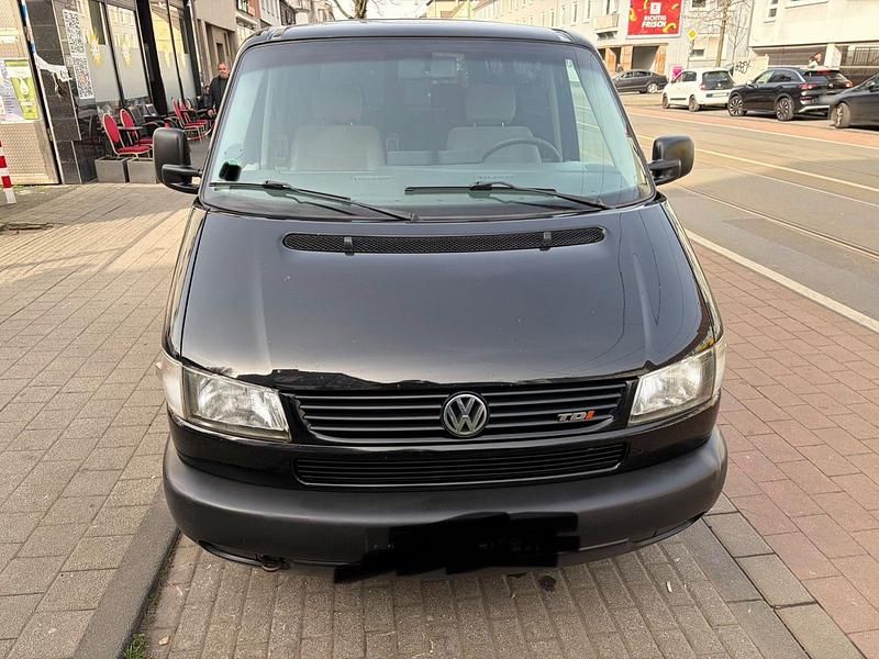Gebraucht VW T4 151 PS (111 kW) 1999 Schwarz Van