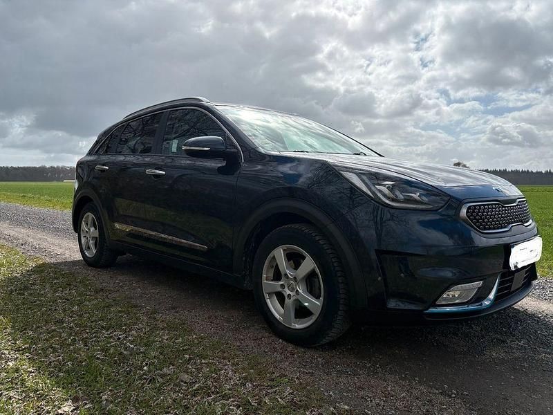 Gebraucht Kia Niro Edition 7 141 PS (103 kW) 2018 Blau SUV