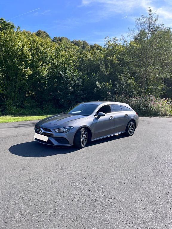 Silber Gebraucht 2020 Mercedes CLA180 Shooting Brake Kombi | 21.550 € (Fairer Preis) - Bild 1/4