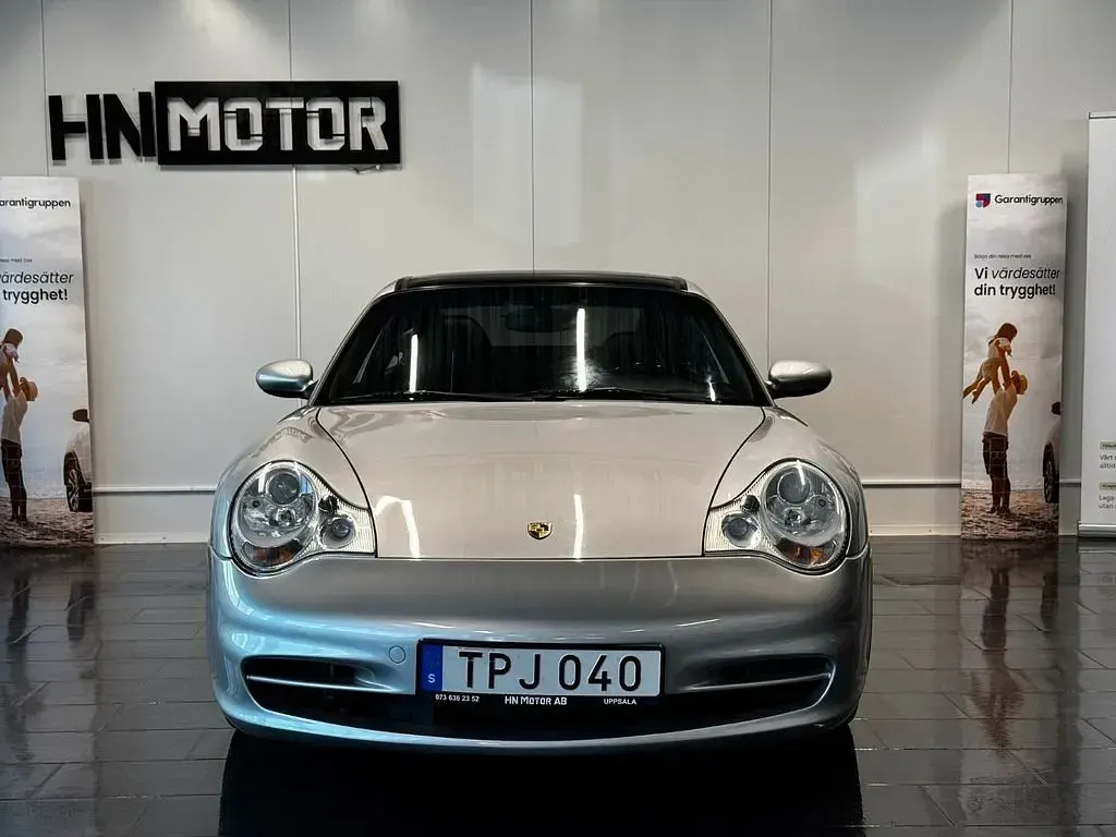 Używany Porsche 996 320 KM (235 kW) 2002 Szary