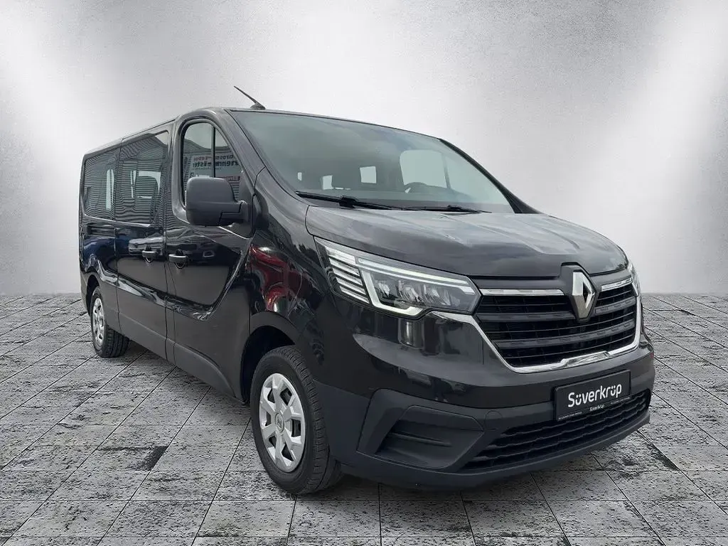 Gebraucht Renault Trafic 150 PS (110 kW) 2023 Schwarz Van / Kleinbus