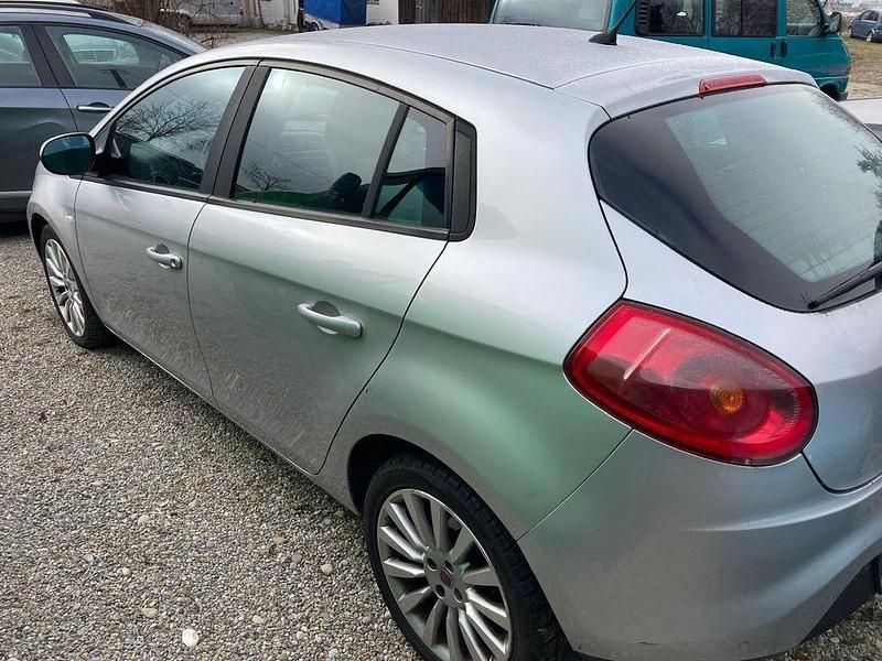 Gebraucht Fiat Bravo Dynamic 120 PS (88 kW) 2009 Kleinwagen