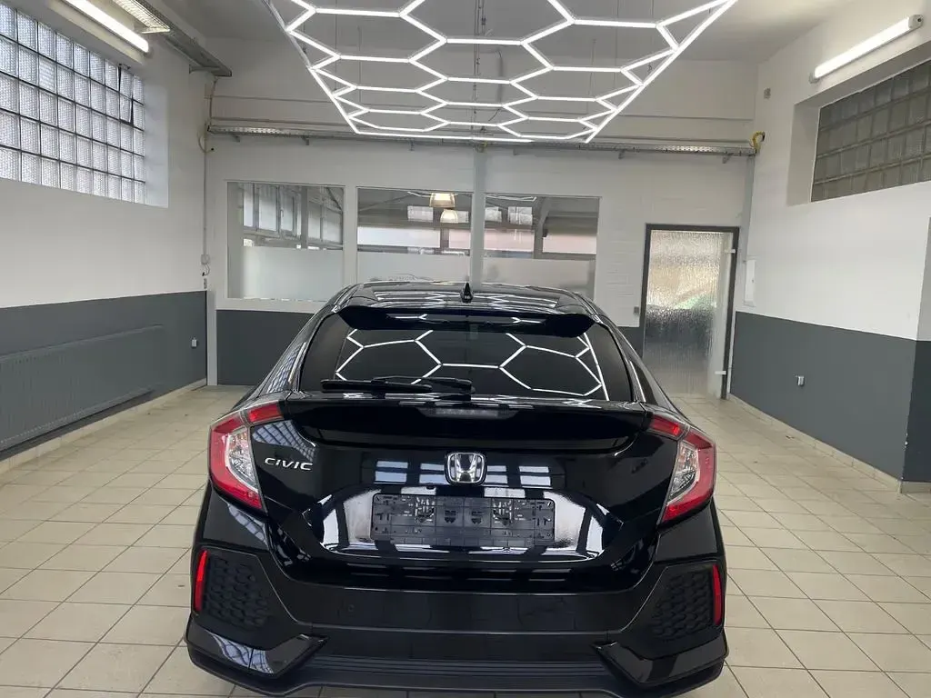 Gebraucht Honda Civic Elegance 129 PS (94 kW) 2019 Schwarz Limousine