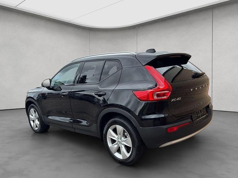 Gebraucht Volvo XC40 163 PS (119 kW) 2024 Schwarz SUV