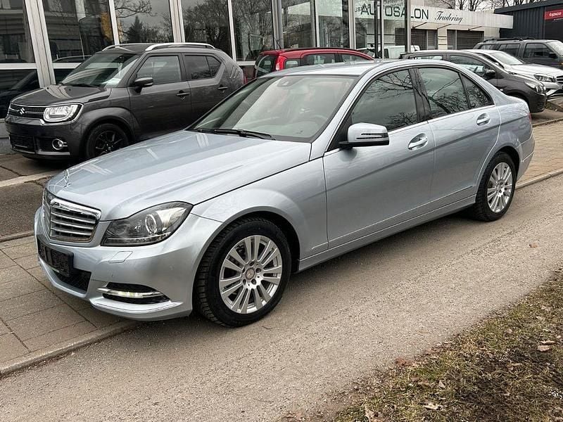Gebraucht Mercedes C200 Elegance 136 PS (100 kW) 2013 Silber Limousine