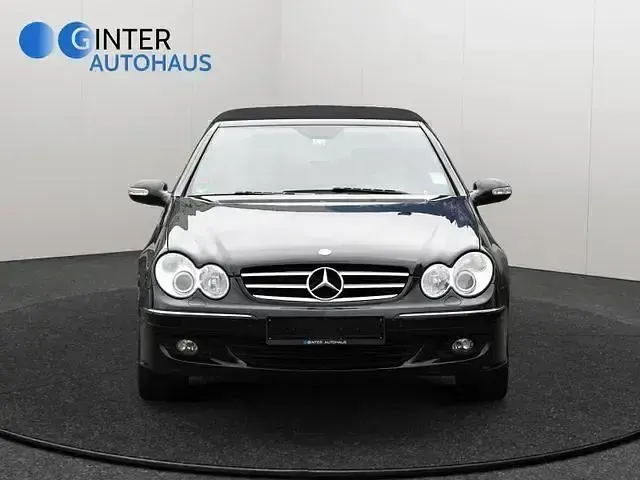 Gebraucht Mercedes CLK320 Sport 224 PS (164 kW) 2009 Schwarz Cabrio