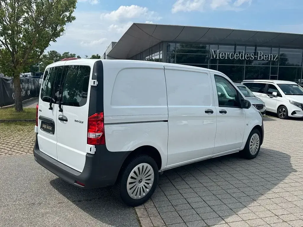 Gebraucht Mercedes Vito 136 PS (100 kW) 2024 Arktikweiß Van