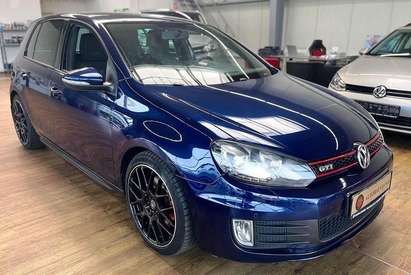 Blau Gebraucht 2011 VW Golf VI GTI Limousine | 10.900 € (Fairer Preis) - Bild 1/4